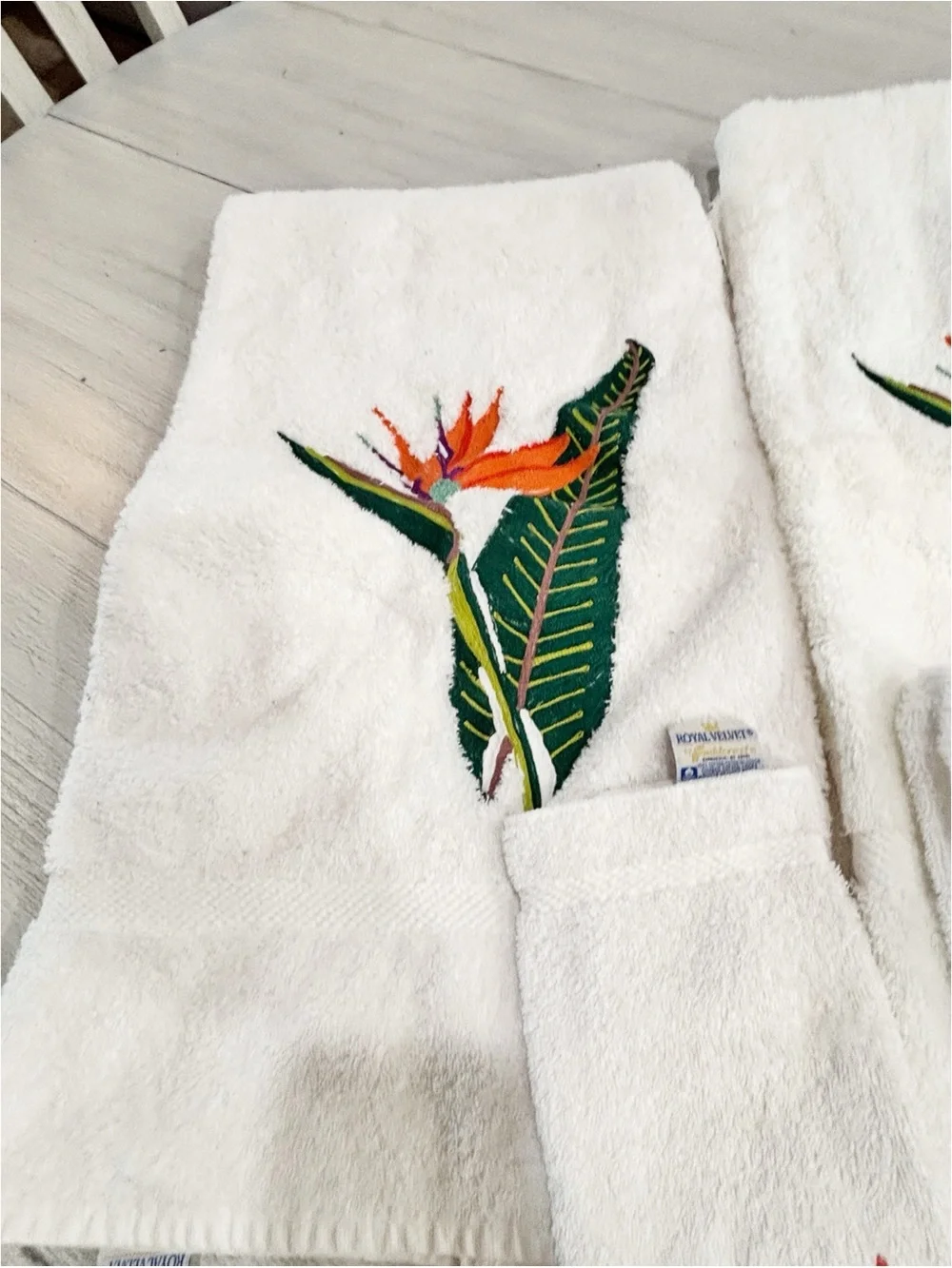 Vtg PALMER SMITH LINENS Set Of 4 Custom Embroidered Towels Bird Of Paradise